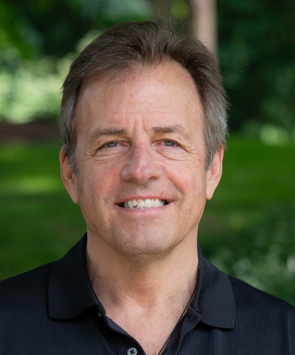 Tim Olmsted headshot